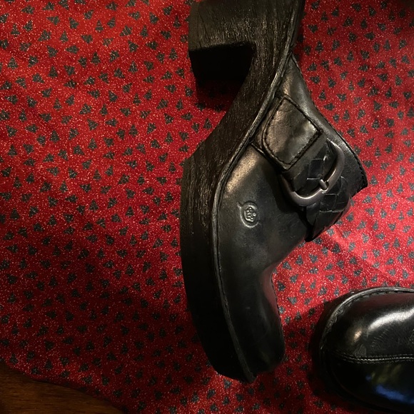 Born Clogs- new (no tags) - Picture 6 of 7